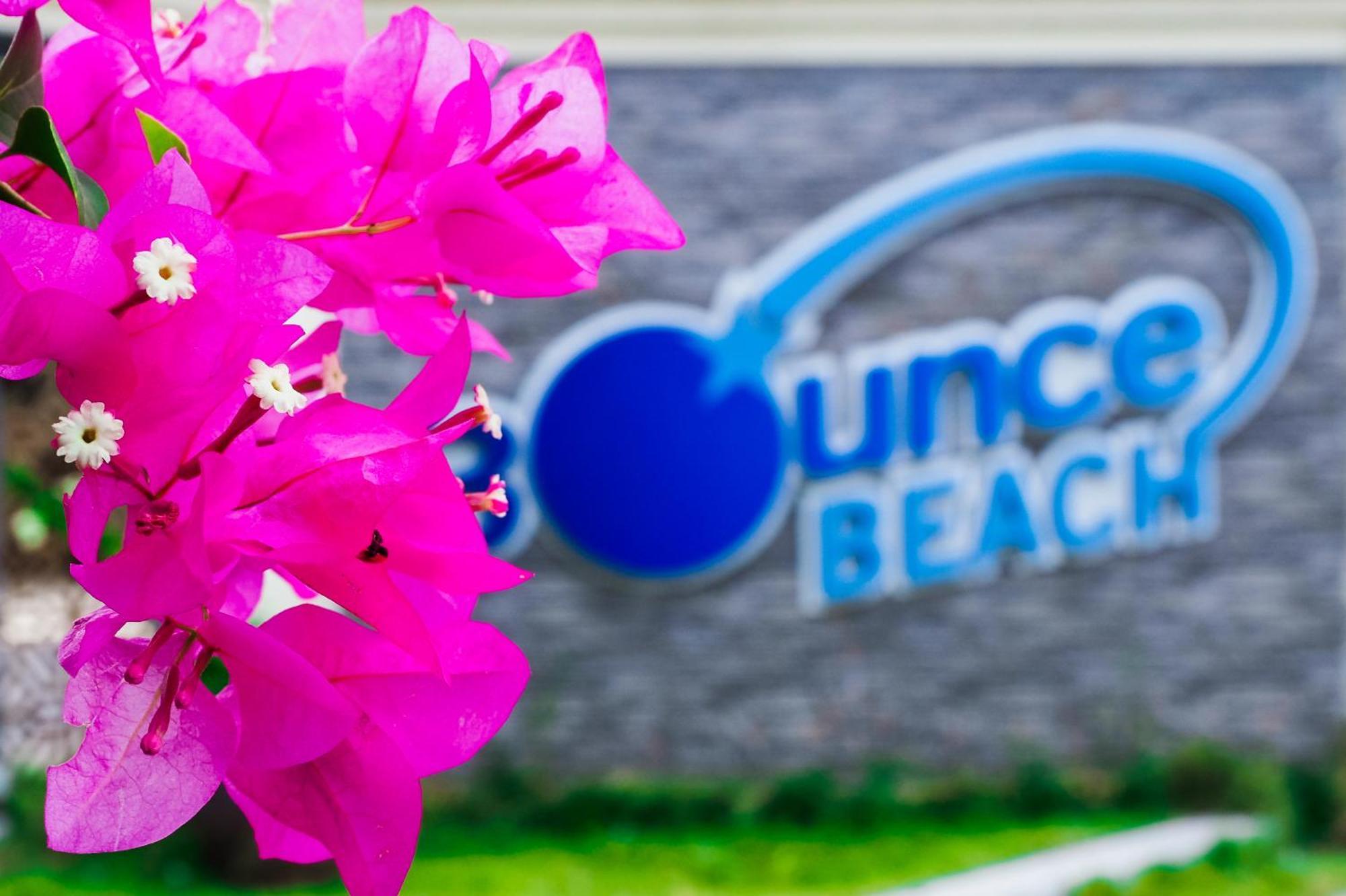 Bounce Beach Resort And Spa Дананг Екстер'єр фото